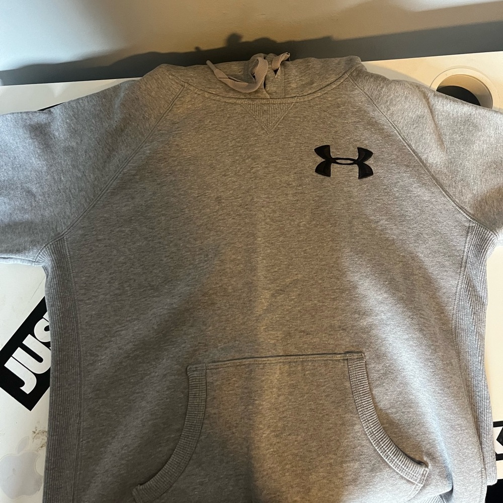 Grey Under armour hoodie